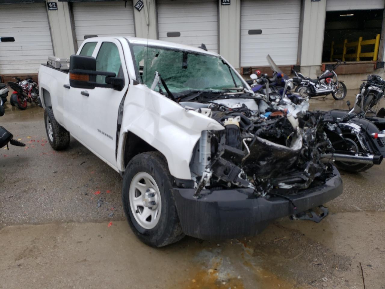 Photo 1 from auction – 2018 CHEVROLET SILVERADO with VIN 1GCRCNEC5JZ353720
