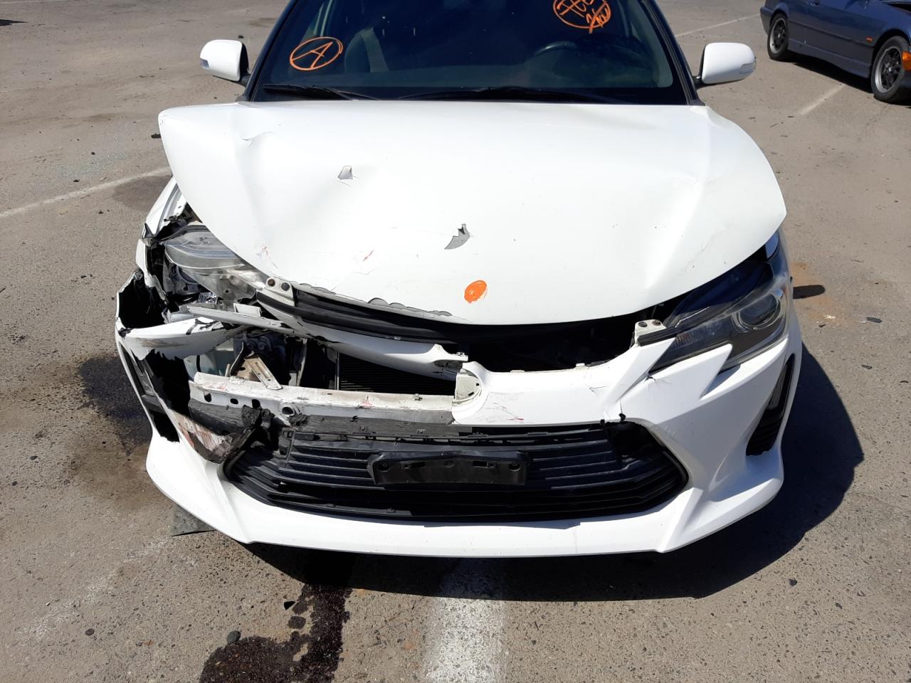 Photo 7 from auction – 2014 TOYOTA SCION TC with VIN JTKJF5C7XE3067390