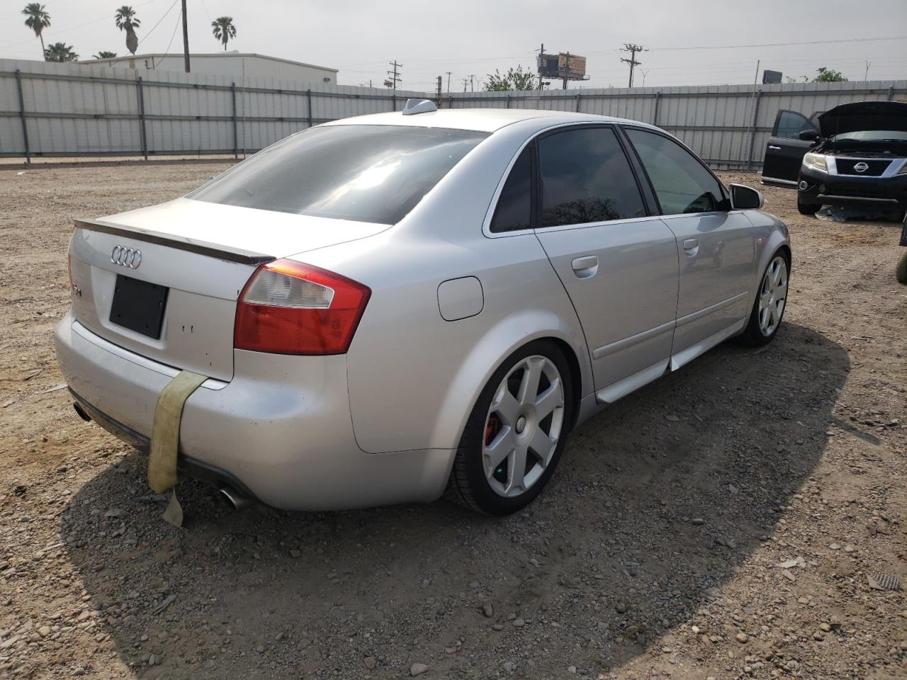 Photo 4 from auction – 2004 AUDI S4 with VIN WAUPL68EX4A256801
