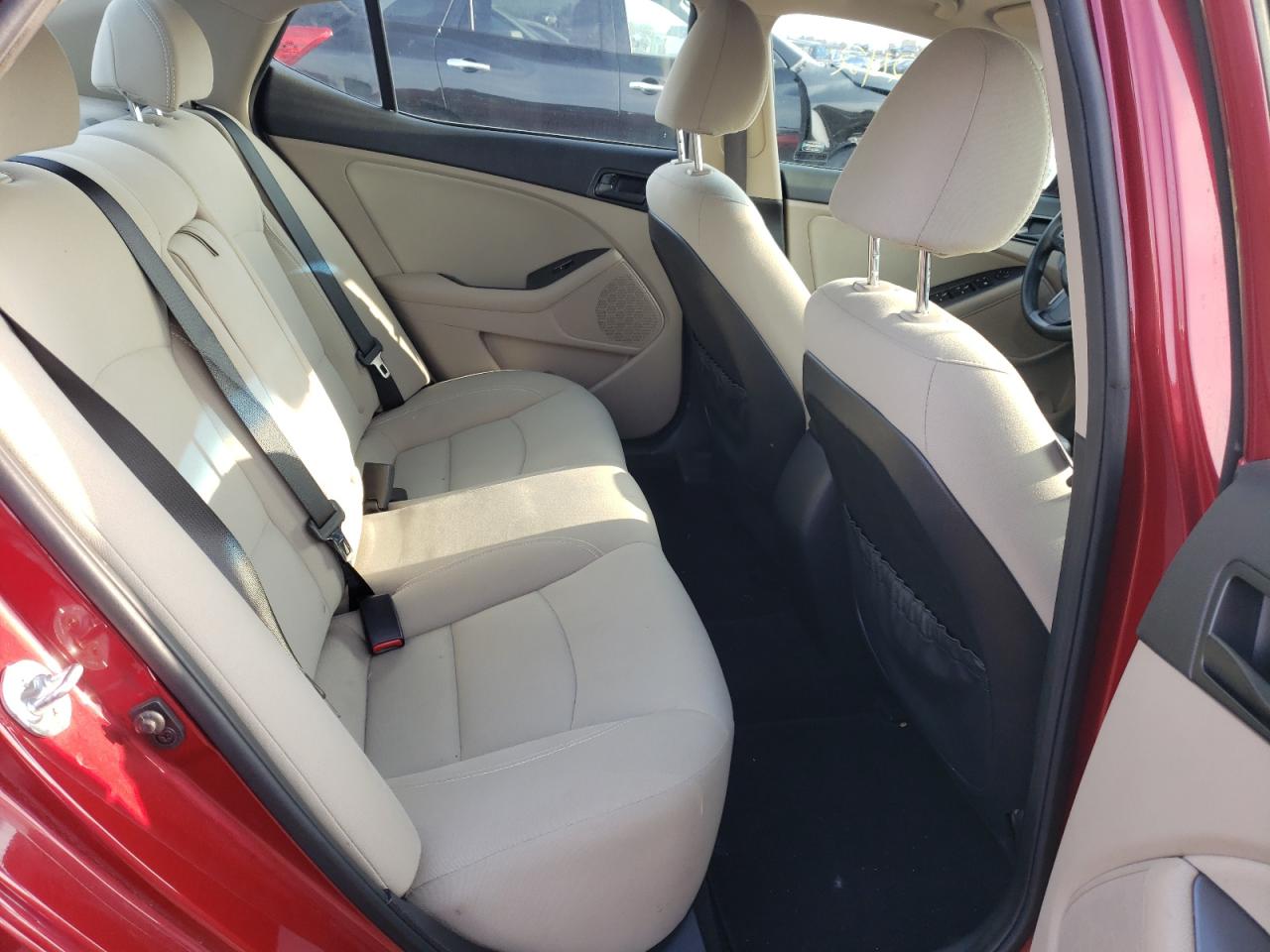 Photo 6 from auction – 2015 KIA OPTIMA LX with VIN 5XXGM4A73FG415309