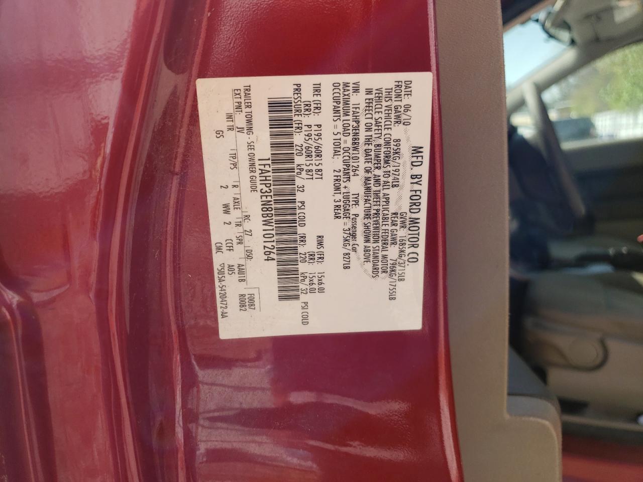 Photo 10 from auction – 2011 FORD FOCUS S with VIN 1FAHP3EN8BW101264