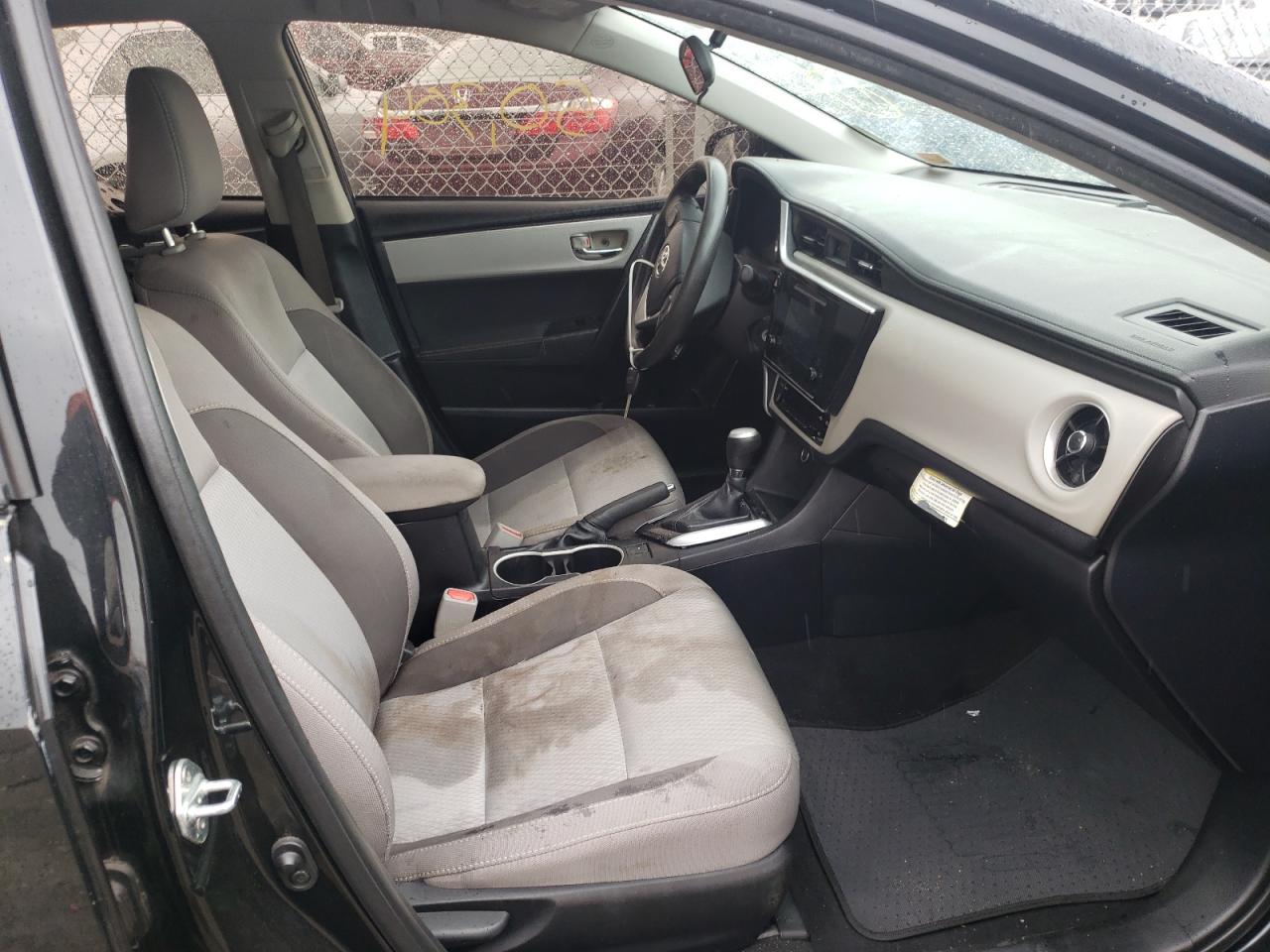 Photo 5 from auction – 2018 TOYOTA COROLLA L with VIN 2T1BURHE0JC083356