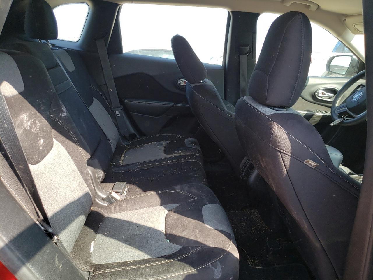 Photo 6 from auction – 2015 JEEP CHEROKEE S with VIN 1C4PJLAB7FW721872