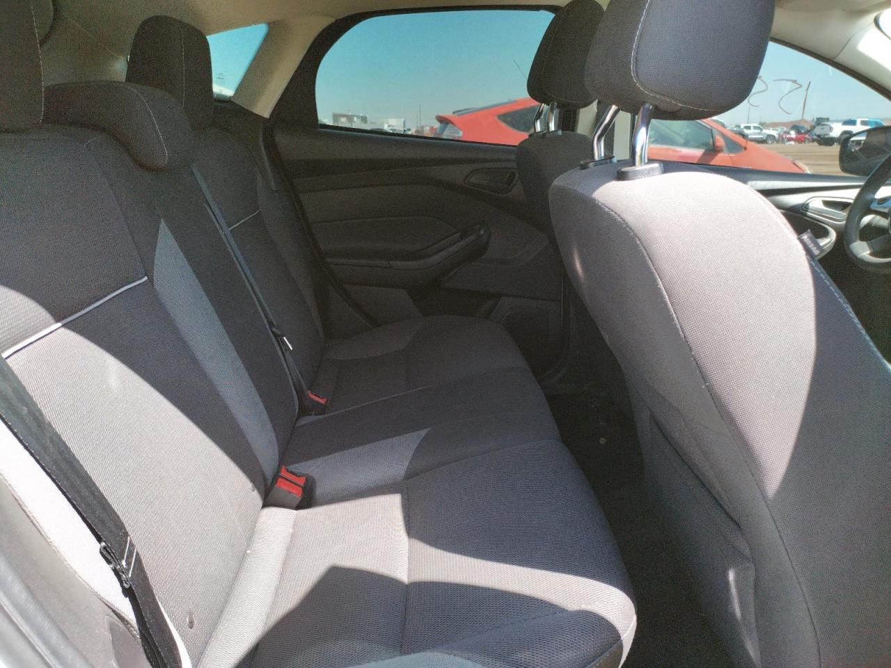 Photo 6 from auction – 2012 FORD FOCUS SE with VIN 1FAHP3K22CL343786