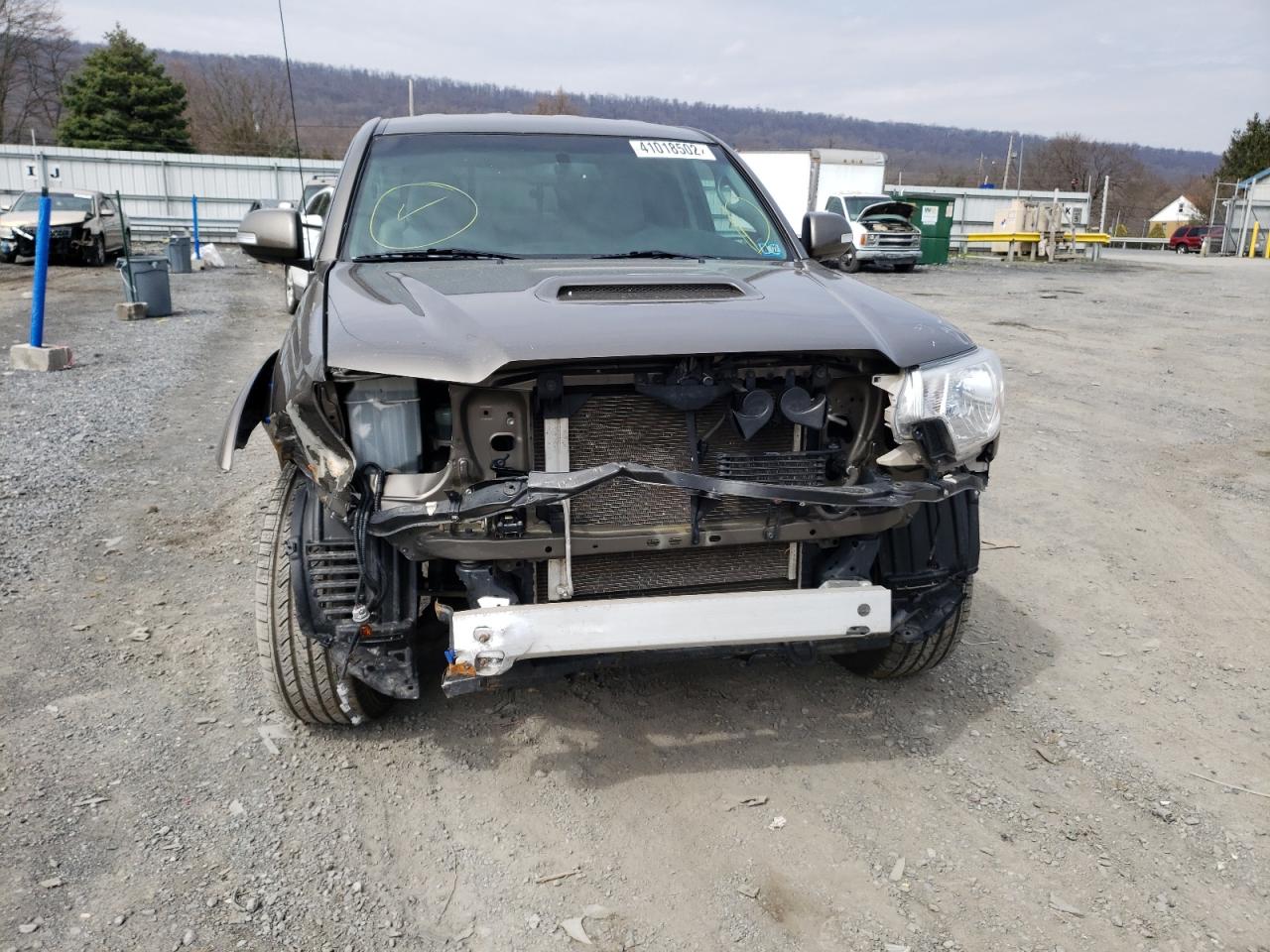 Photo 9 from auction – 2012 TOYOTA TACOMA with VIN 5TFUU4EN5CX043651