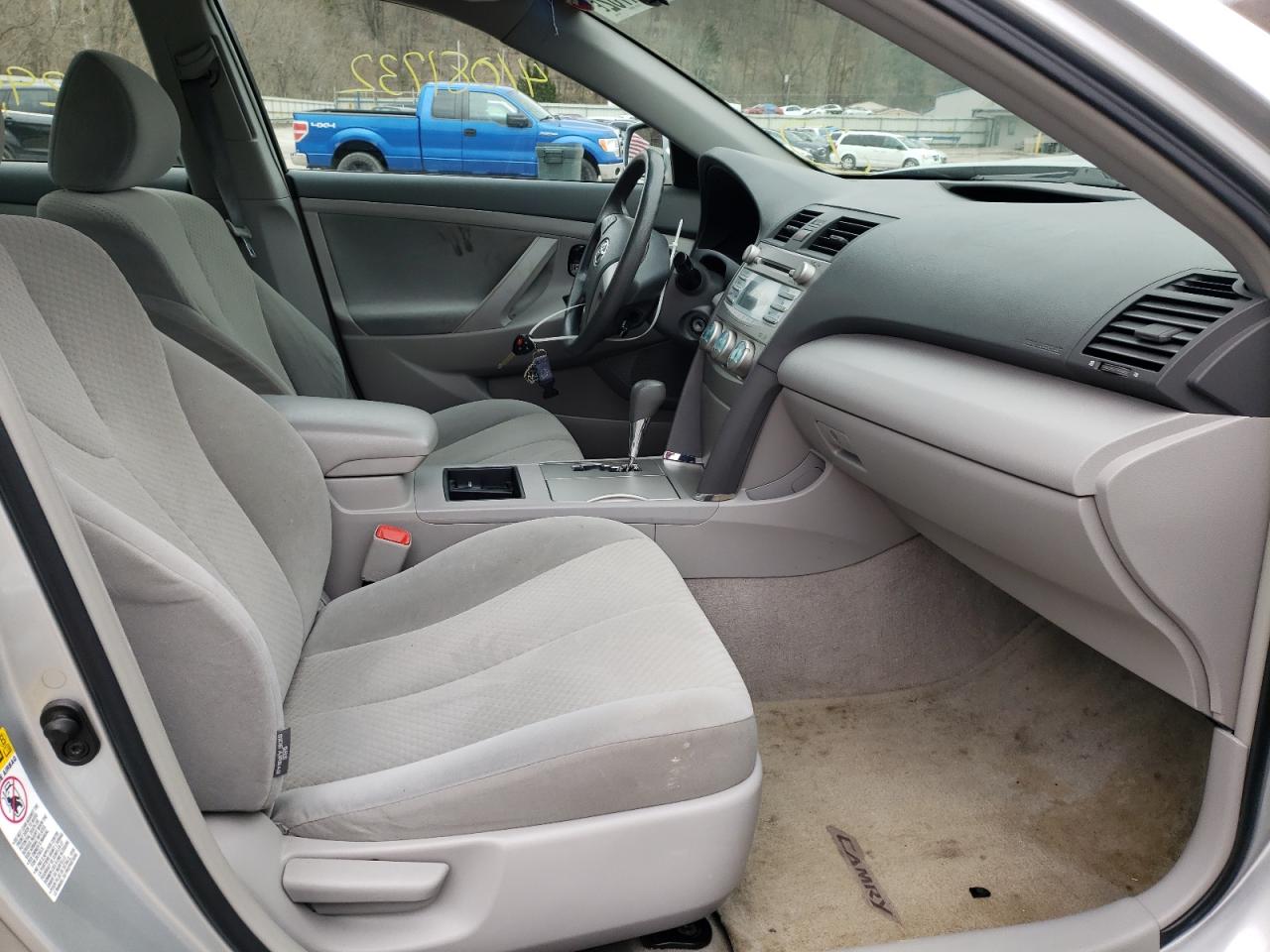 Photo 5 from auction – 2007 TOYOTA CAMRY CE with VIN 4T1BE46K67U127215