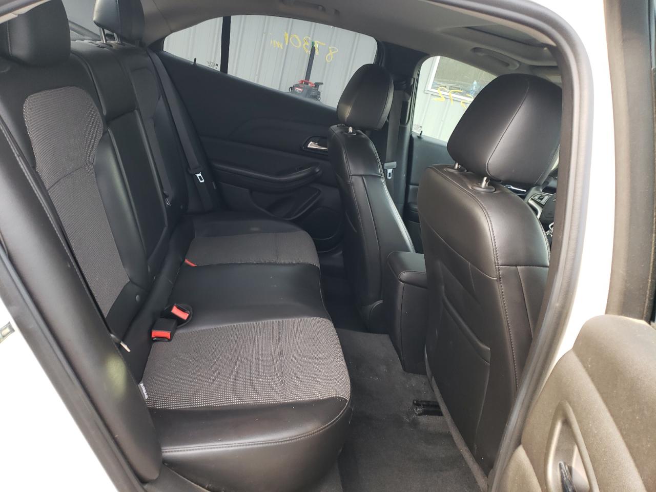 Photo 6 from auction – 2014 CHEVROLET MALIBU 1LT with VIN 1G11C5SL2EF183060