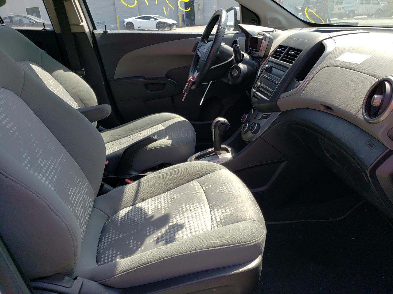 Photo 5 from auction – 2016 CHEVROLET SONIC LS with VIN 1G1JA6SH6G4156580