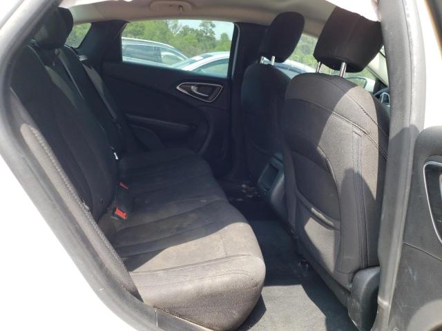 Photo 6 from auction – 2016 CHRYSLER 200 LIMITE with VIN 1C3CCCAB5GN165579