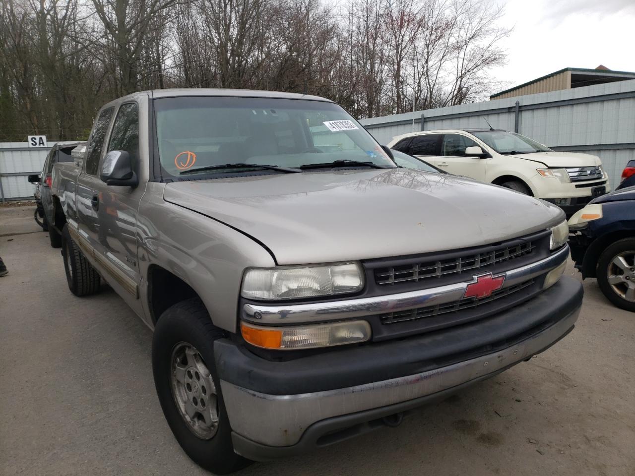 CHEVROLET SILVERADO 2001 with VIN 1GCEK19T11E147077 - Photo from auction
