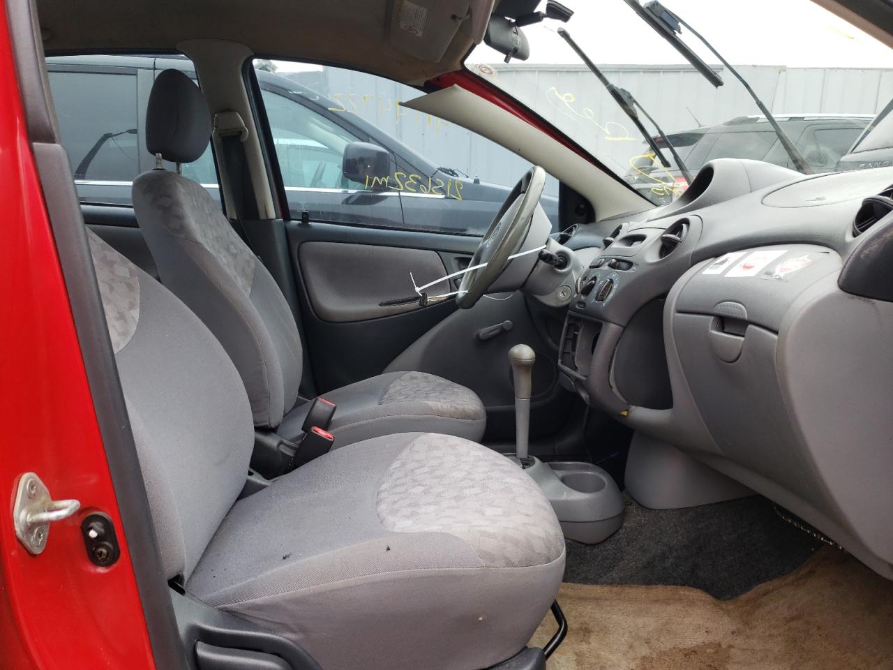 Photo 5 from auction – 2001 TOYOTA ECHO with VIN JTDBT123010145201