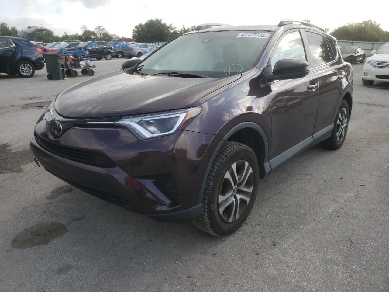 Photo 2 from auction – 2018 TOYOTA RAV4 LE with VIN 2T3ZFREV0JW438674