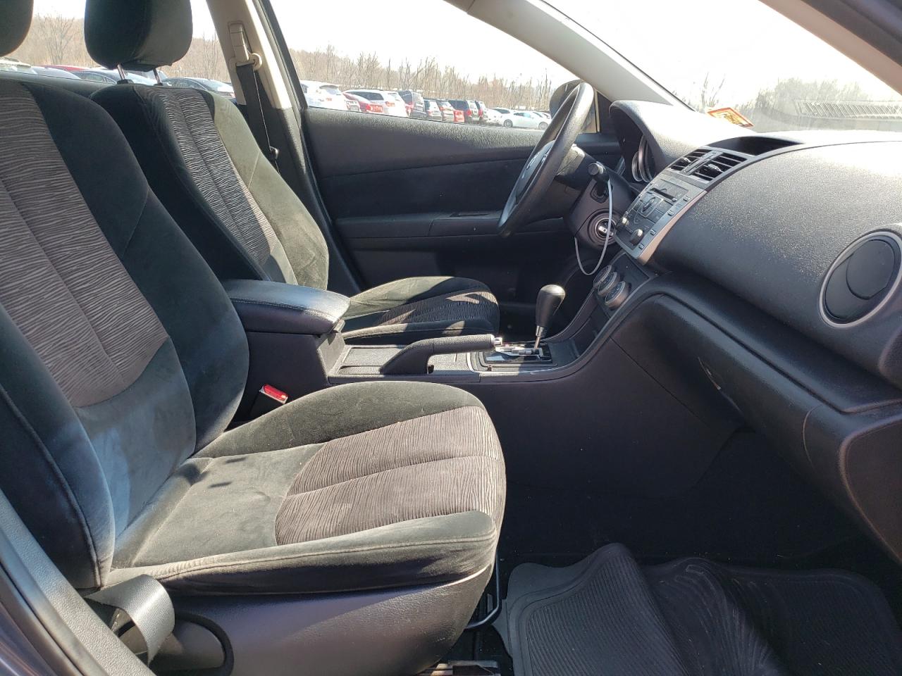 Photo 5 from auction – 2009 MAZDA 6 I with VIN 1YVHP81A795M47343