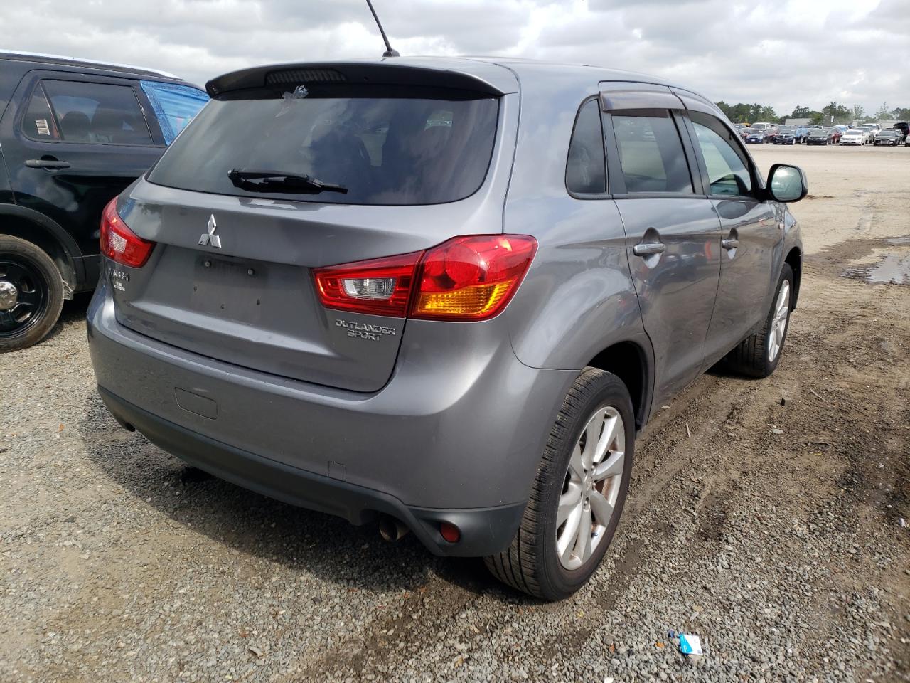 Photo 4 from auction – 2015 MITSUBISHI OUTLANDER with VIN 4A4AP3AUXFE014284