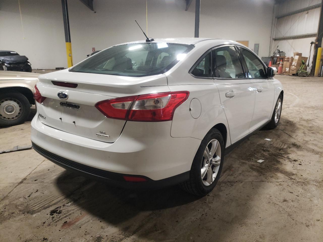 Photo 4 from auction – 2013 FORD FOCUS SE with VIN 1FADP3F26DL125828