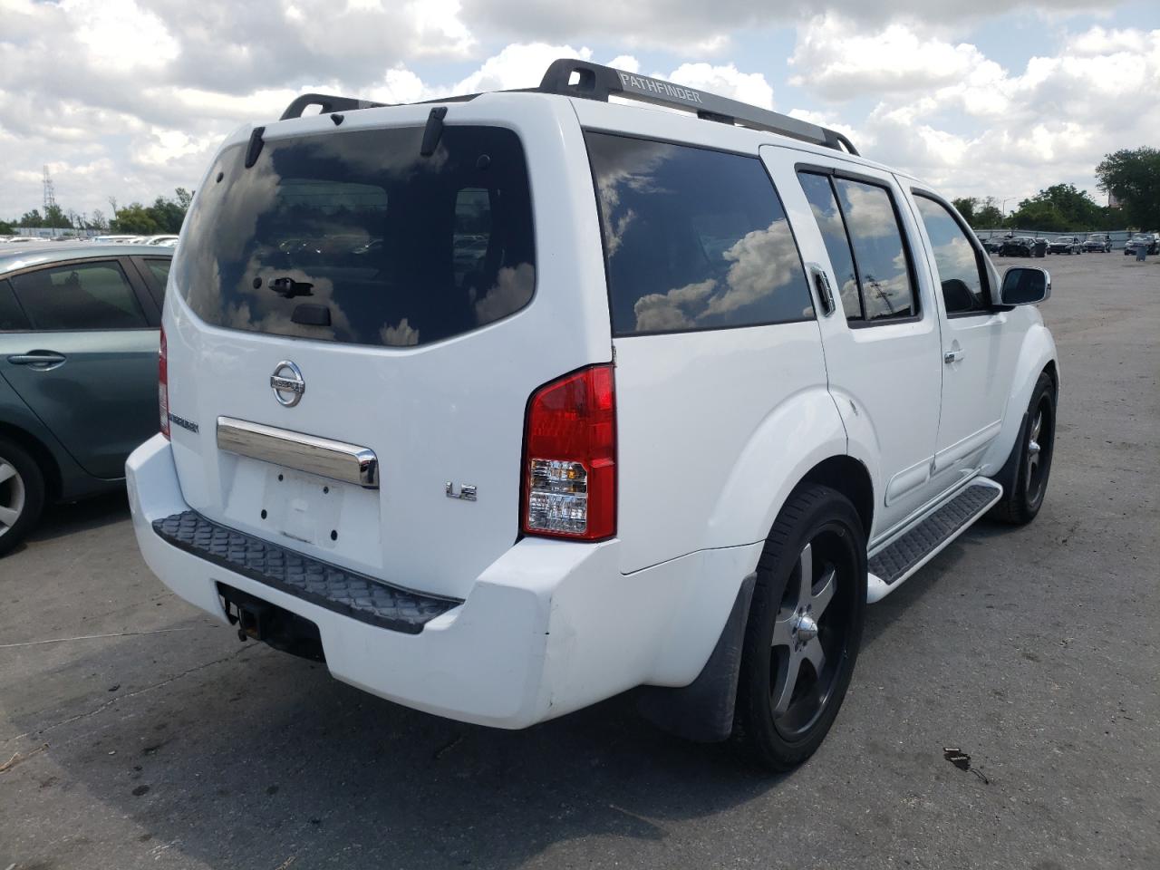 Photo 4 from auction – 2005 NISSAN PATHFINDER with VIN 5N1AR18U55C705448