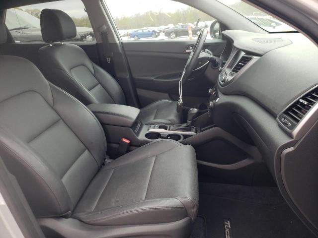 Photo 5 from auction – 2016 HYUNDAI TUCSON LIM with VIN KM8J33A2XGU149415