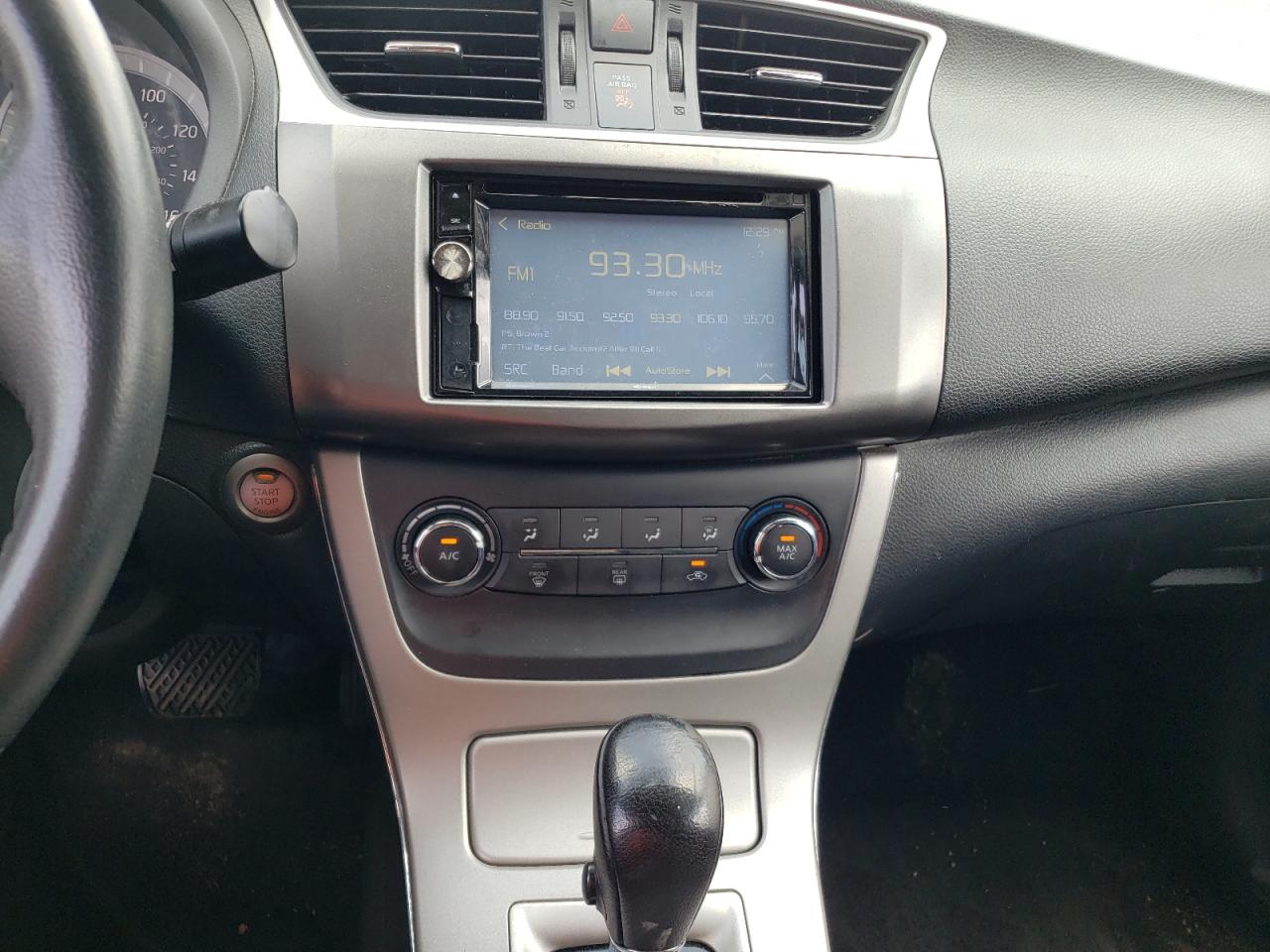 Photo 9 from auction – 2015 NISSAN SENTRA S with VIN 3N1AB7AP2FL691565