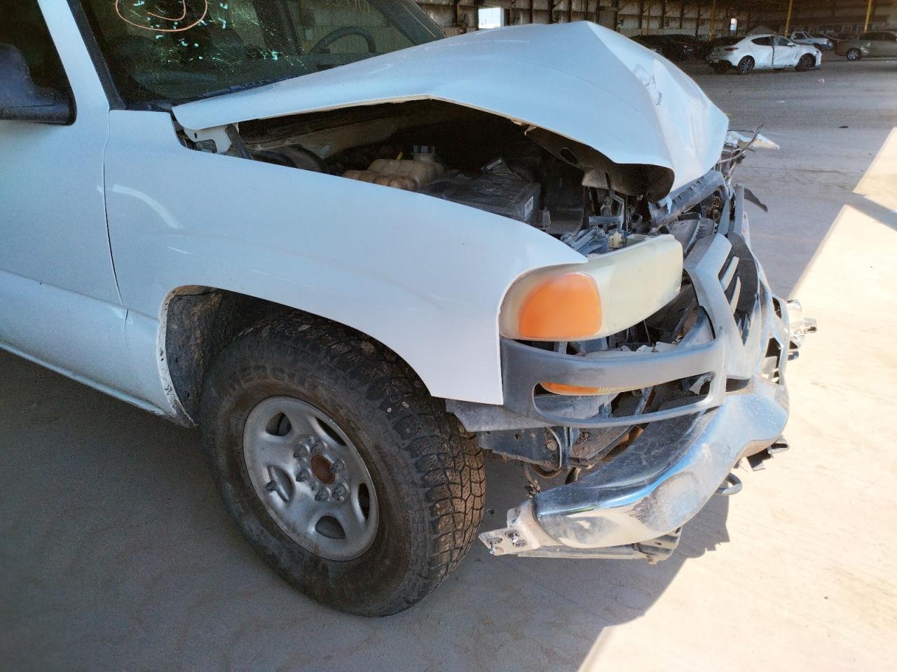 Photo 9 from auction – 2004 GMC NEW SIERRA with VIN 2GTEC19T641238445