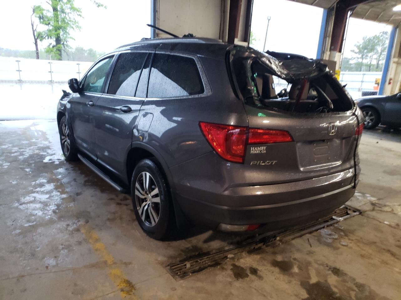 Photo 3 from auction – 2016 HONDA PILOT EXL with VIN 5FNYF5H52GB017389