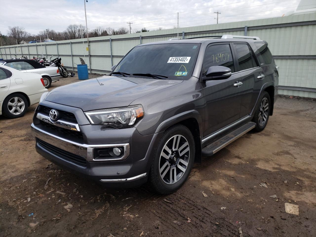 Photo 2 from auction – 2015 TOYOTA 4RUNNER SR with VIN JTEBU5JR3F5236379