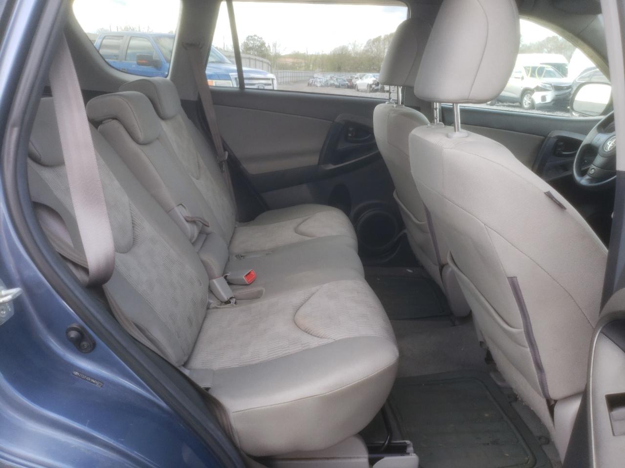 Photo 6 from auction – 2010 TOYOTA RAV4 with VIN 2T3ZF4DV1AW040717