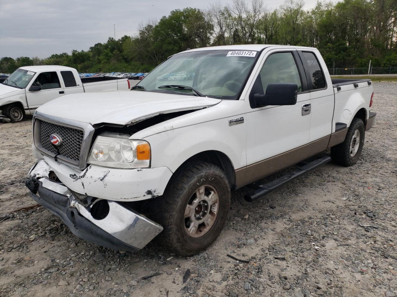 Photo 2 from auction – 2006 FORD F150 with VIN 1FTRX02W26KB54405