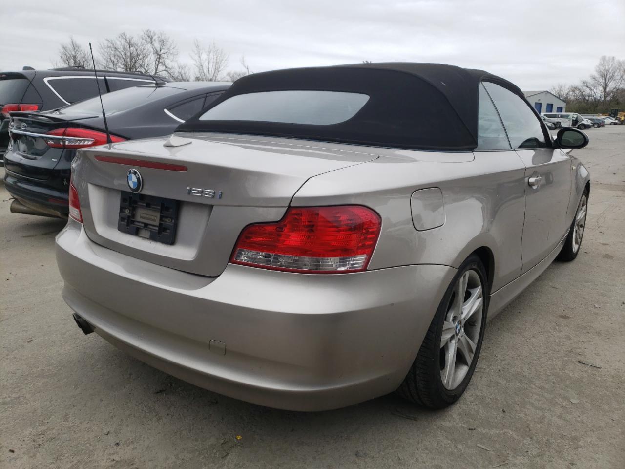 Photo 4 from auction – 2008 BMW 128 I with VIN WBAUL73508VE88454