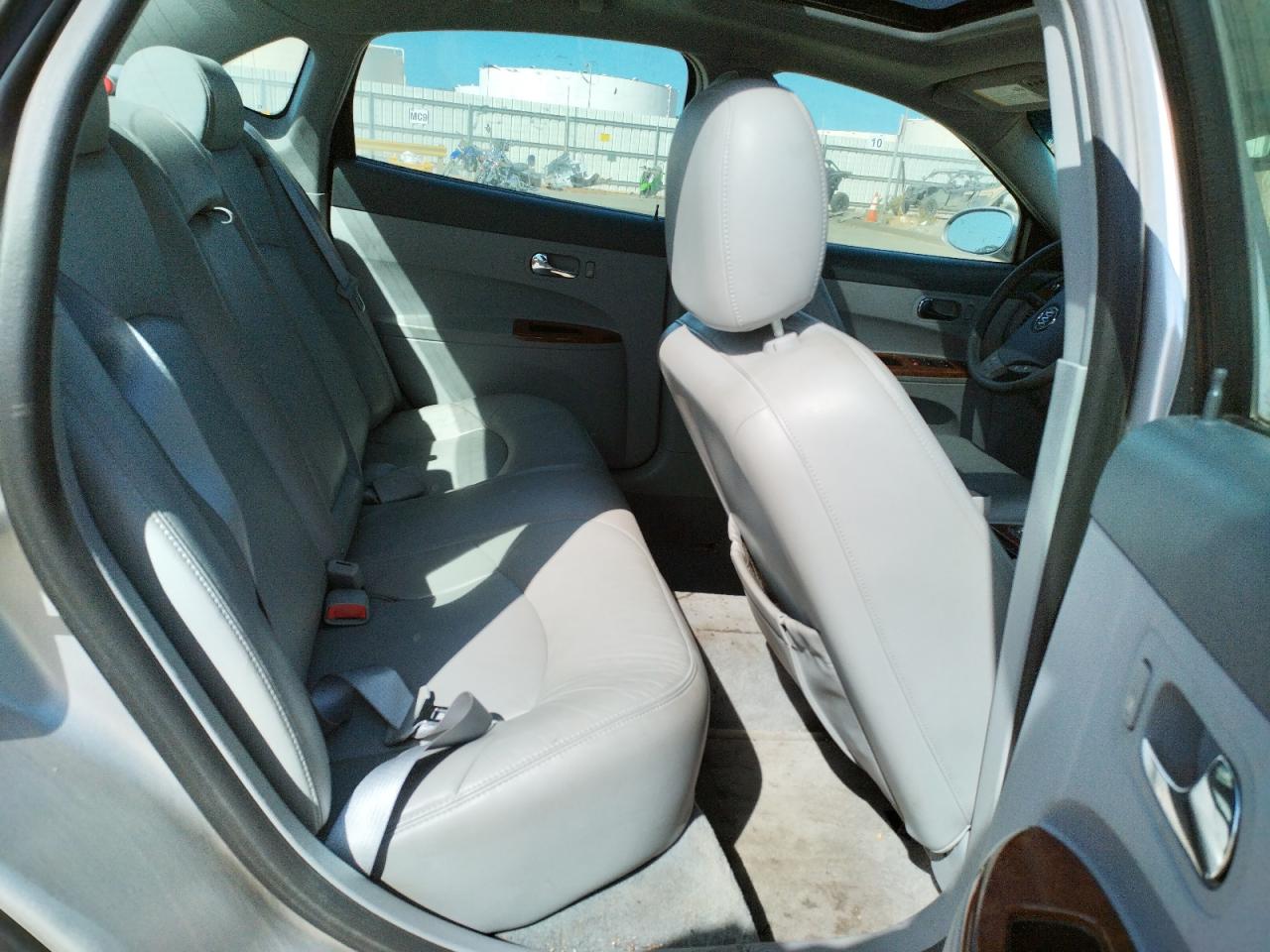 Photo 6 from auction – 2005 BUICK LACROSSE C with VIN 2G4WE567351211472