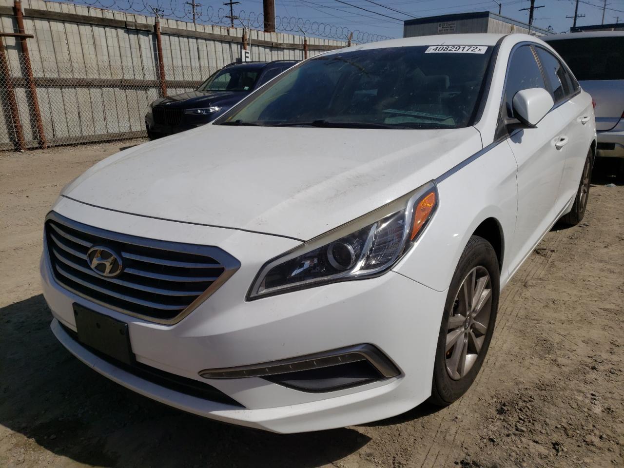 Photo 2 from auction – 2015 HYUNDAI SONATA SE with VIN 5NPE24AF3FH229035