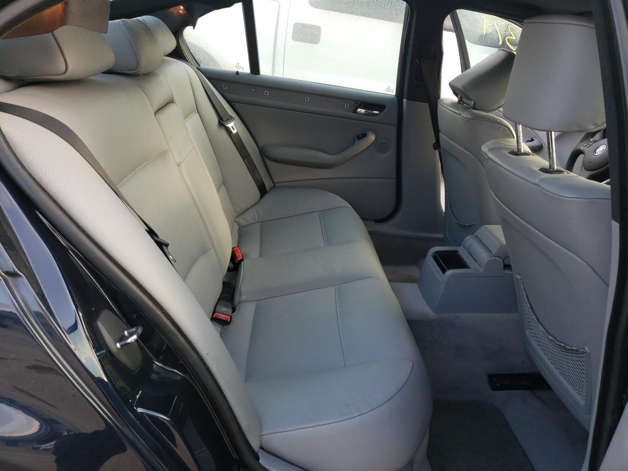 Photo 6 from auction – 2004 BMW 330 I with VIN WBAEV53414KM07058