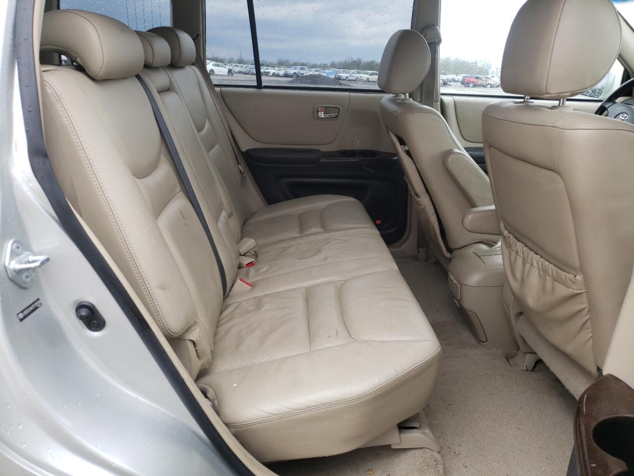 Photo 6 from auction – 2003 TOYOTA HIGHLANDER with VIN JTEGF21A130105386