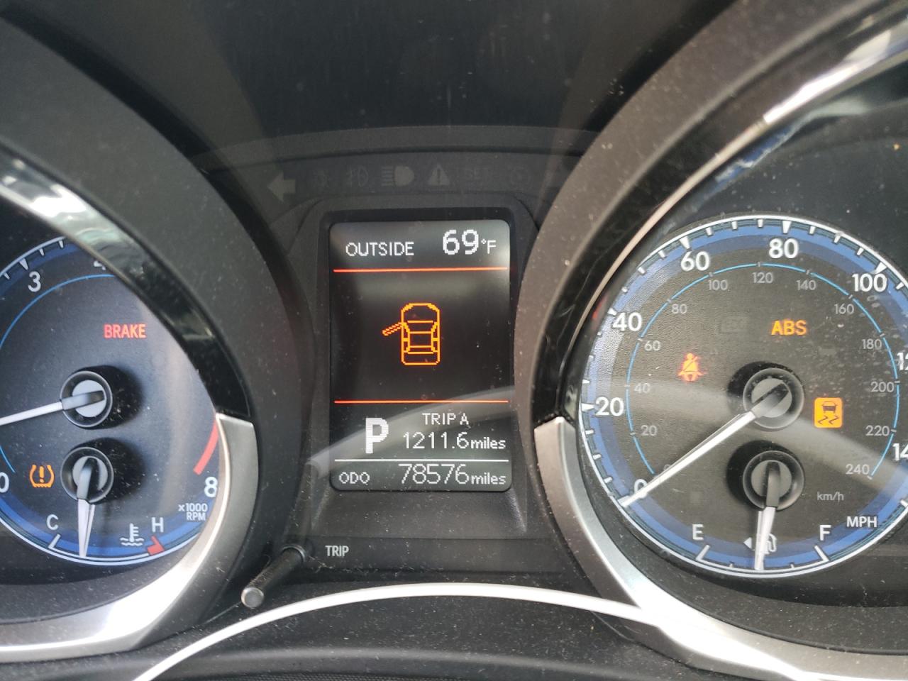 Photo 8 from auction – 2015 TOYOTA COROLLA L with VIN 2T1BURHE2FC259024