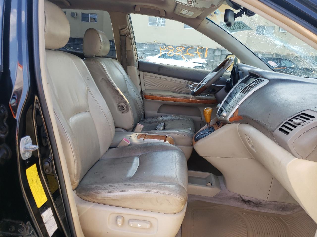Photo 5 from auction – 2005 LEXUS RX 330 with VIN 2T2HA31U35C072001