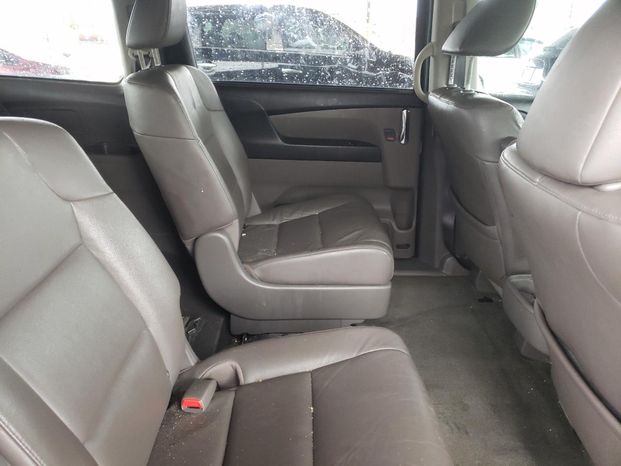 Photo 6 from auction – 2016 HONDA ODYSSEY EX with VIN 5FNRL5H61GB047263