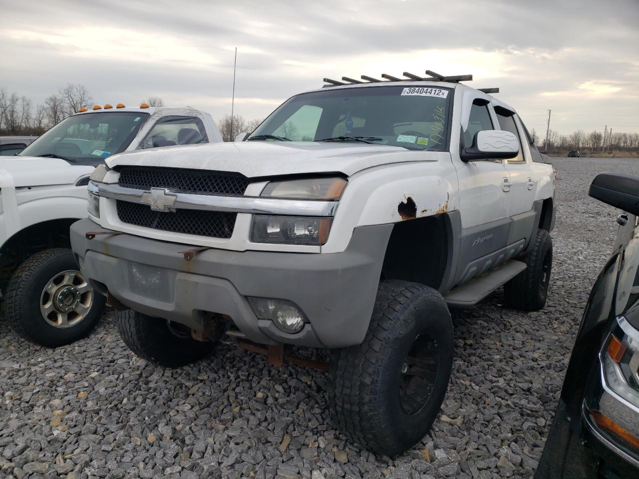 Photo 2 from auction – 2002 CHEVROLET AVALANCHE with VIN 3GNEK13T42G111653