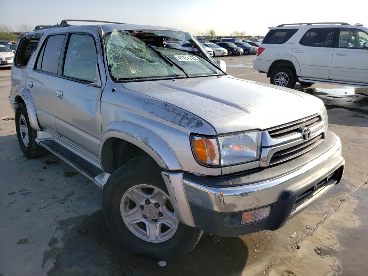 TOYOTA 4RUNNER SR 2002 with VIN JT3HN86R520373860 - Photo from auction
