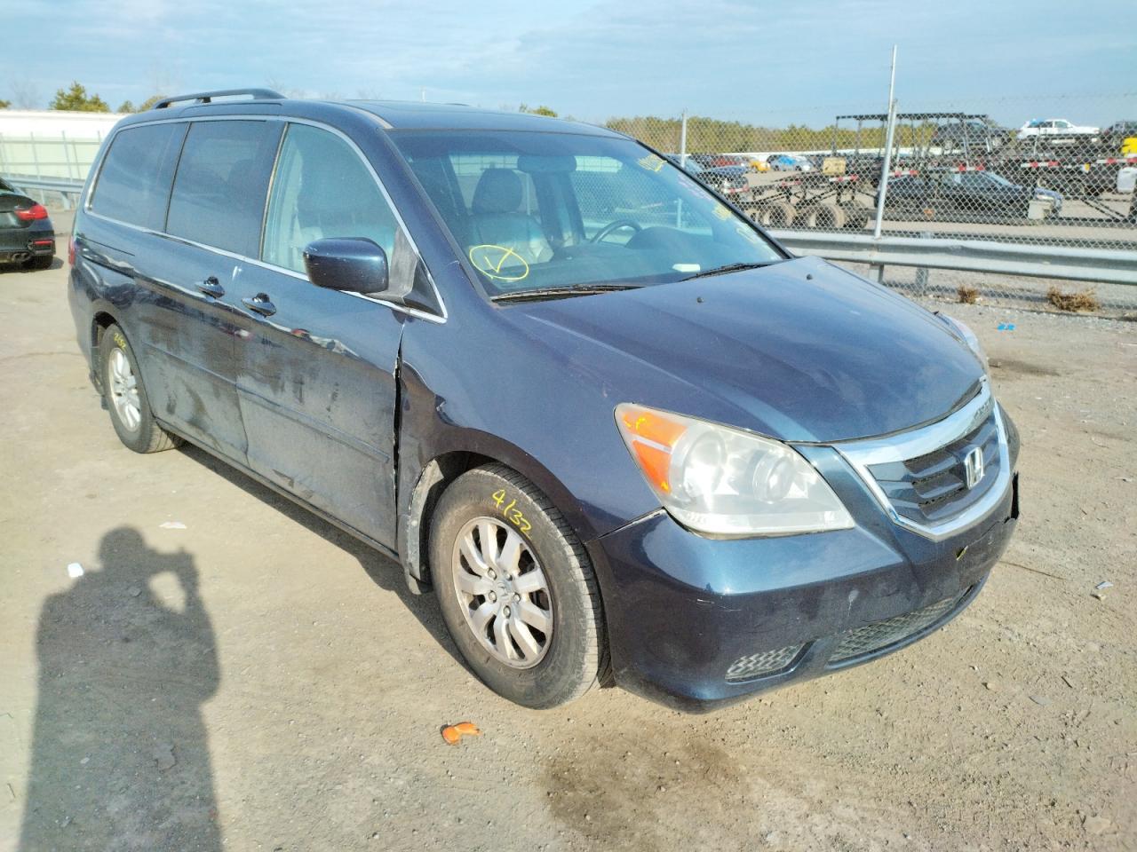 HONDA ODYSSEY EX 2010 with VIN 5FNRL3H7XAB068262 - Photo from auction