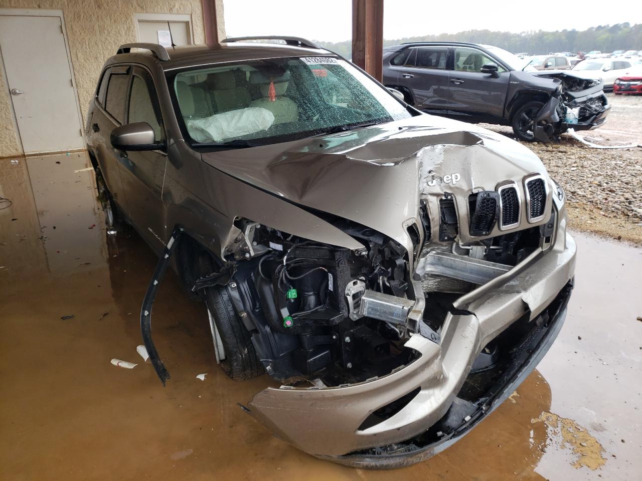 Photo 1 from auction – 2017 JEEP CHEROKEE L with VIN 1C4PJLCS6HW643732