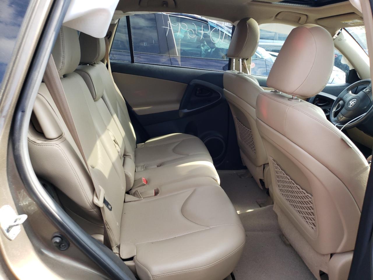 Photo 6 from auction – 2012 TOYOTA RAV4 LIMIT with VIN 2T3DK4DV7CW074881