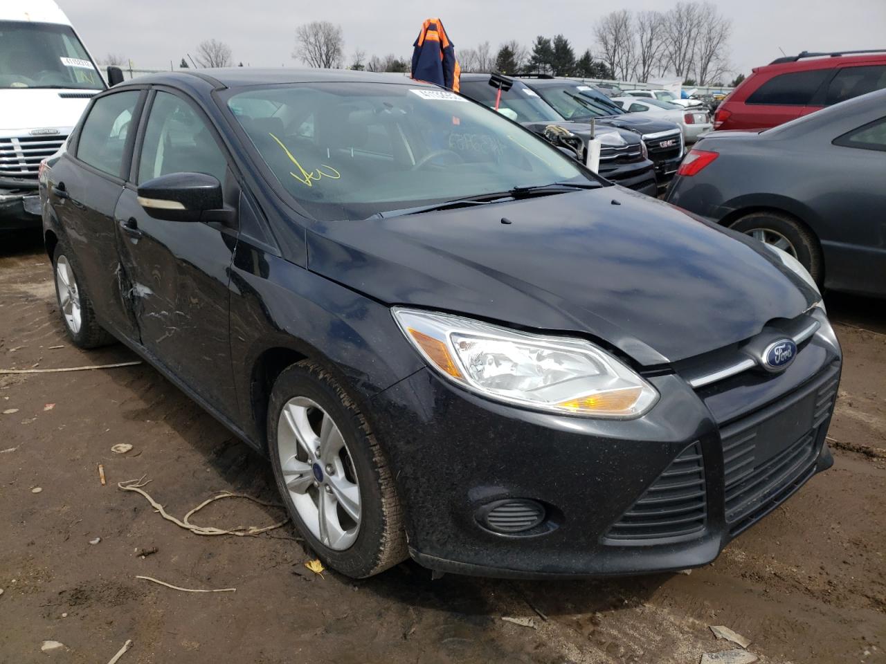 FORD FOCUS SE 2014 with VIN 1FADP3F24EL266172 - Photo from auction