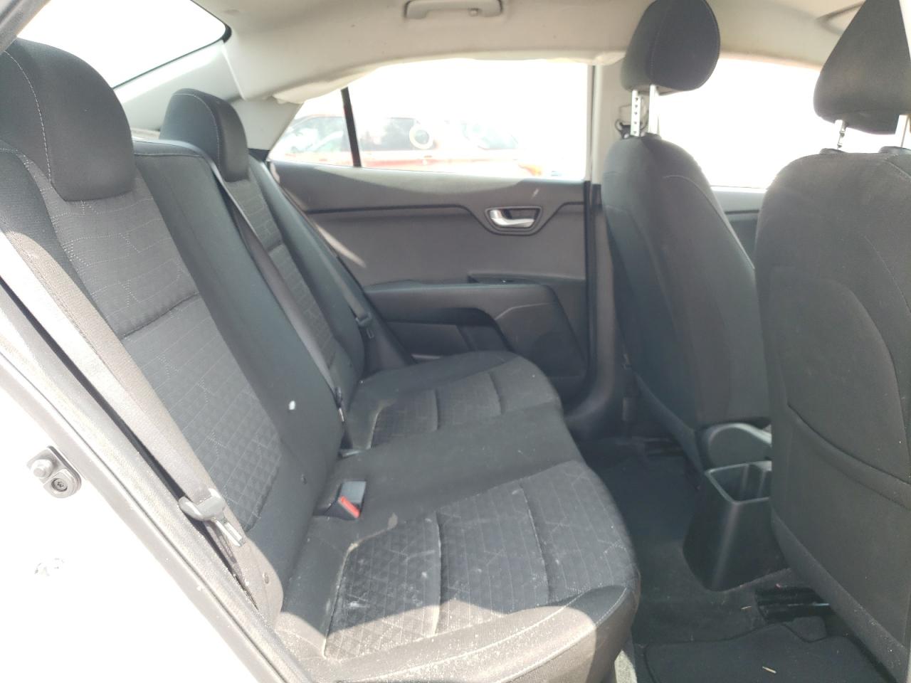 Photo 6 from auction – 2019 KIA RIO S with VIN 3KPA24AB9KE248554