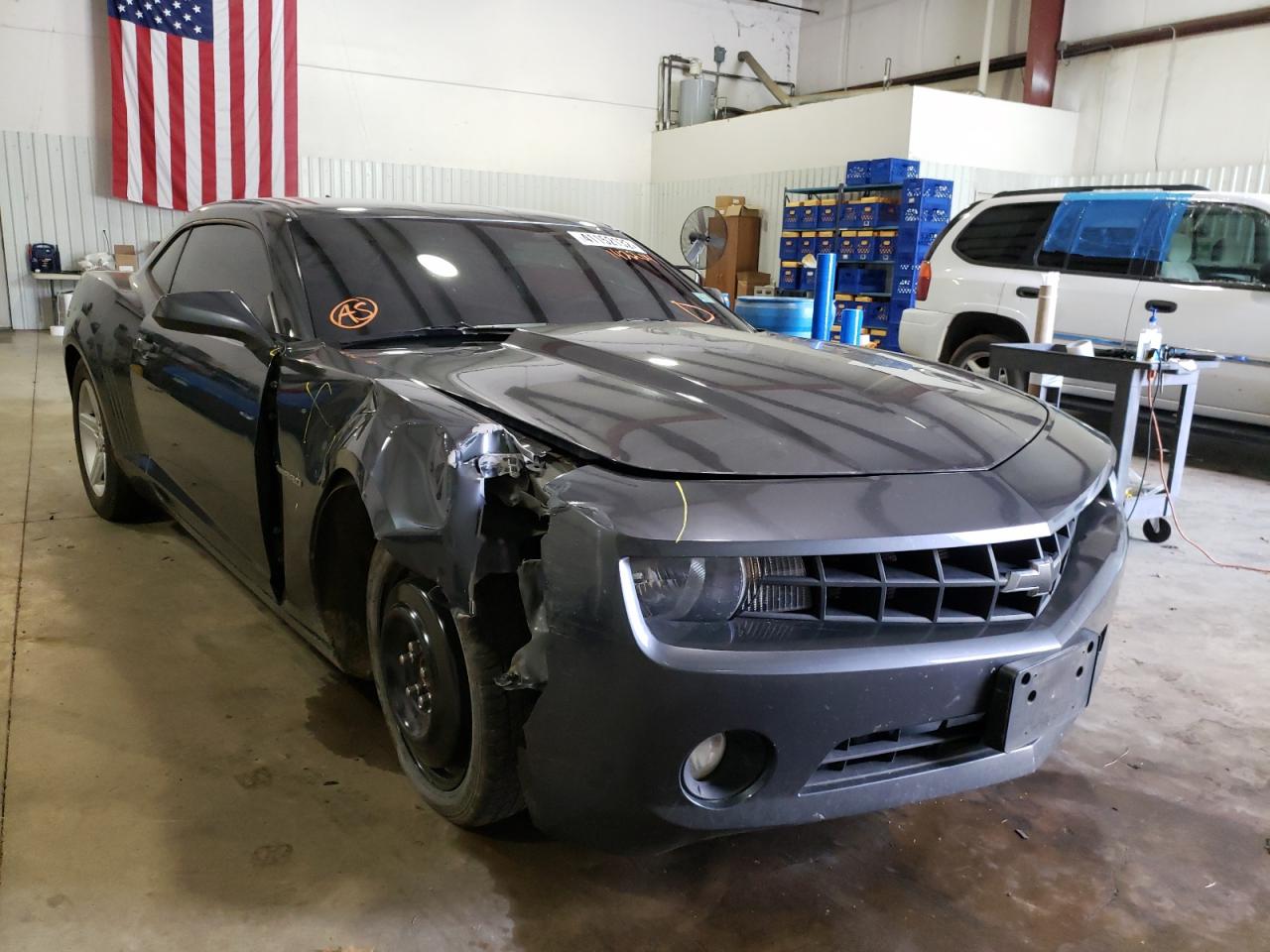 CHEVROLET CAMARO LT 2011 with VIN 2G1FB1ED1B9142204 - Photo from auction