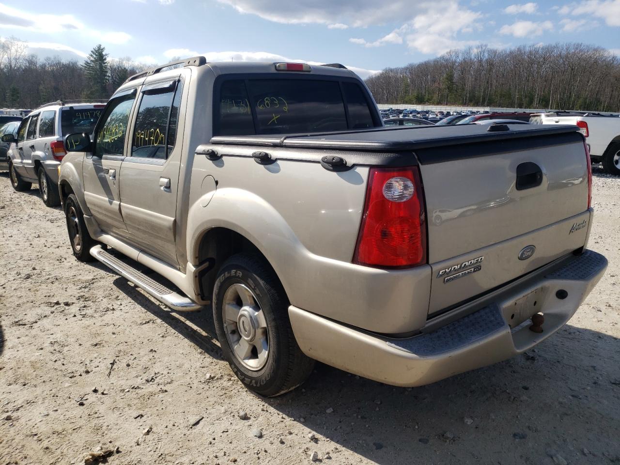 صورة رقم 3 من المزاد - 2005 FORD EXPLORER S مع VIN 1FMDU67K25UB49912
