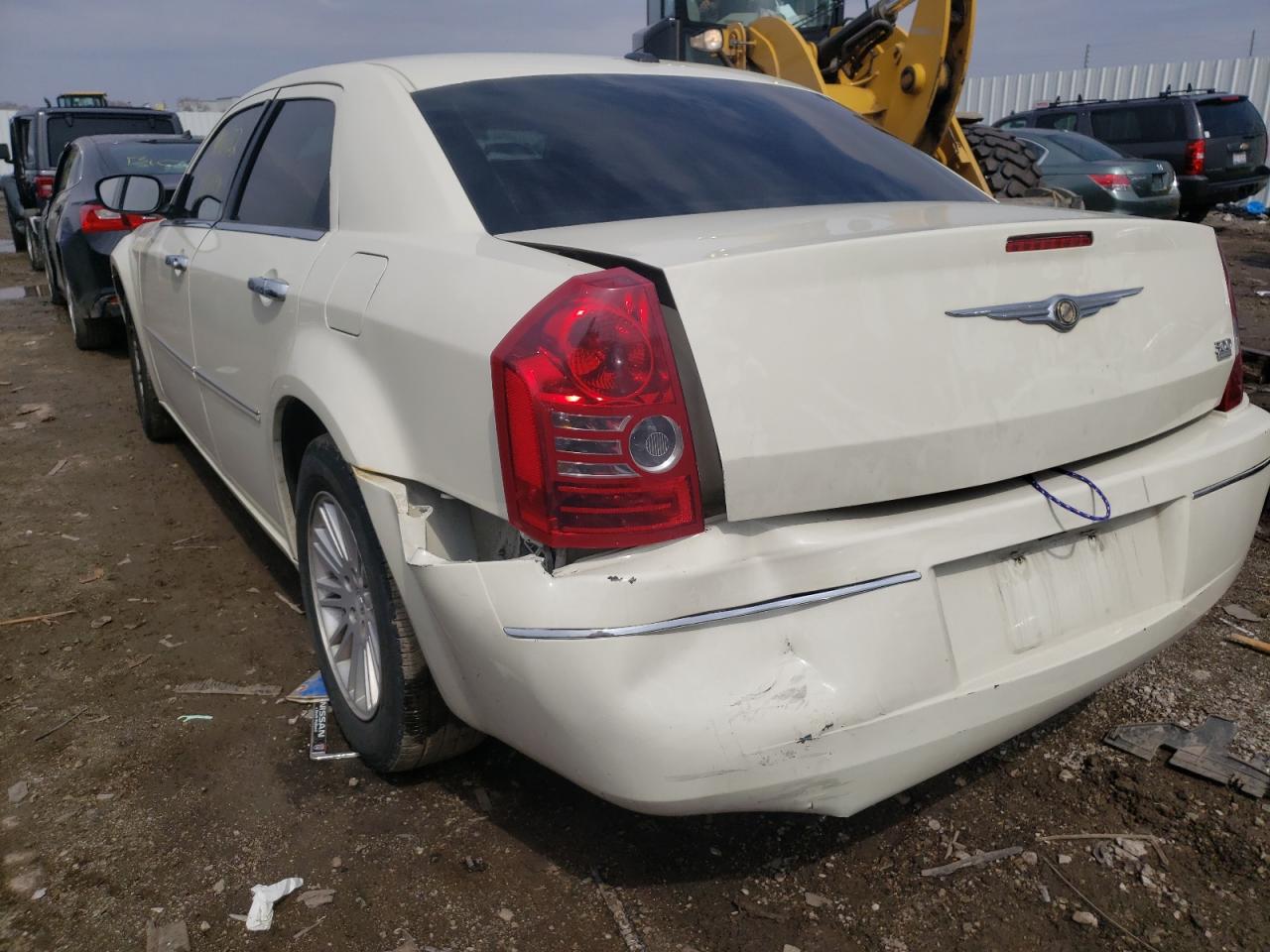 Photo 3 from auction – 2010 CHRYSLER 300 TOURIN with VIN 2C3CA5CV5AH326280