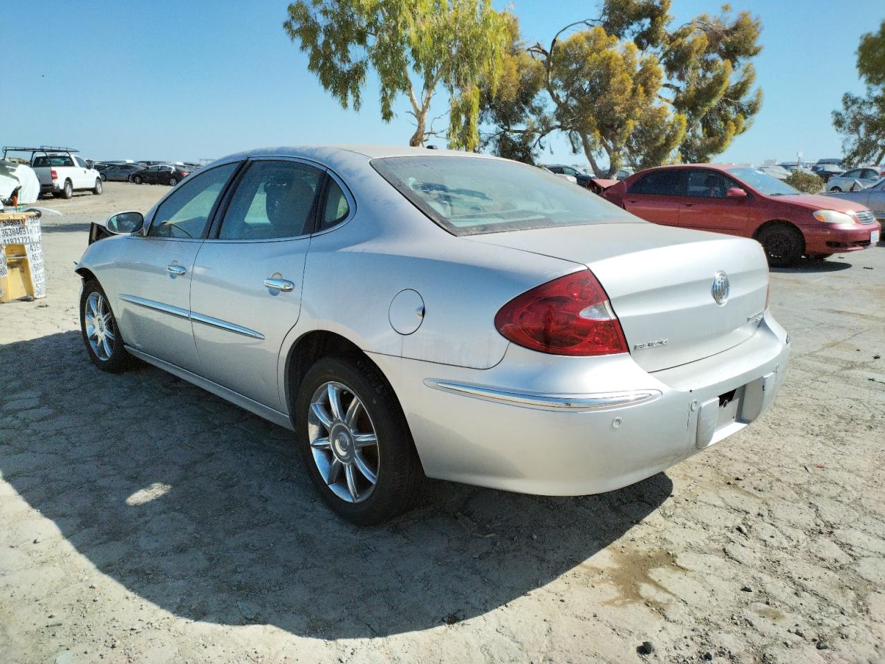 Photo 3 from auction – 2005 BUICK LACROSSE C with VIN 2G4WE567351211472