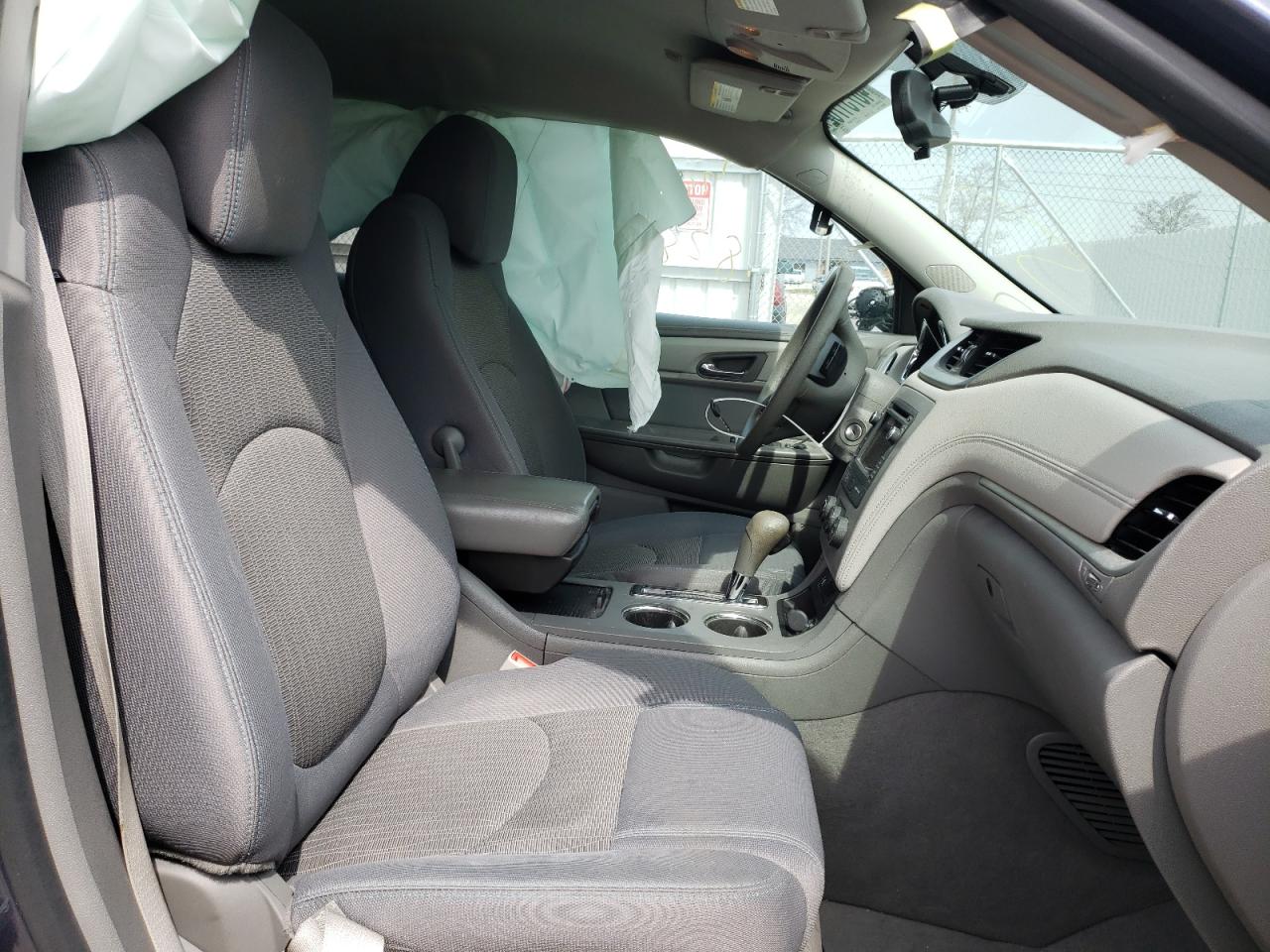 Foto 5 de la subasta – 2014 CHEVROLET TRAVERSE L con VIN 1GNKRFED5EJ201740