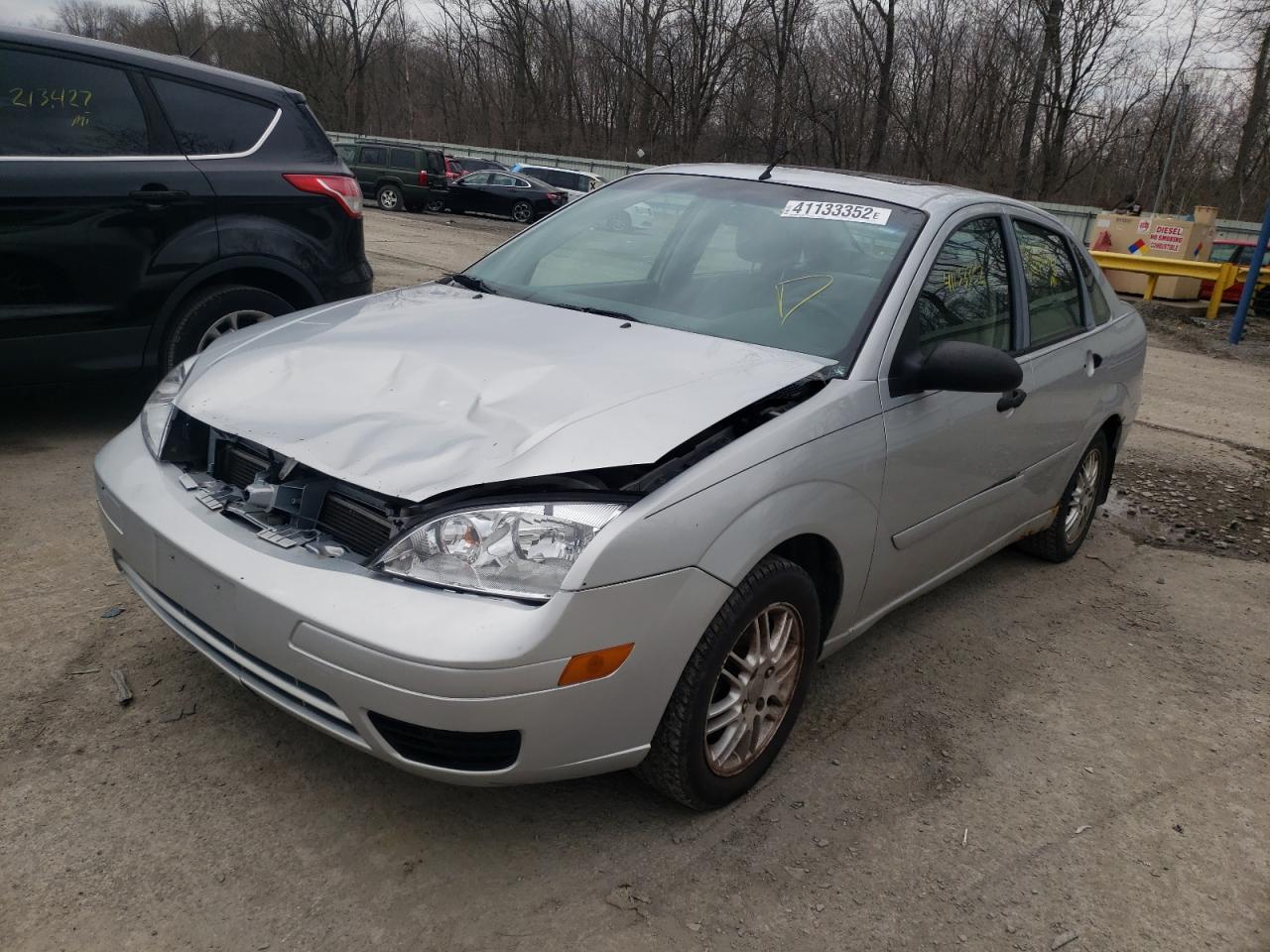 Photo 2 from auction – 2007 FORD FOCUS ZX4 with VIN 1FAFP34N97W251416