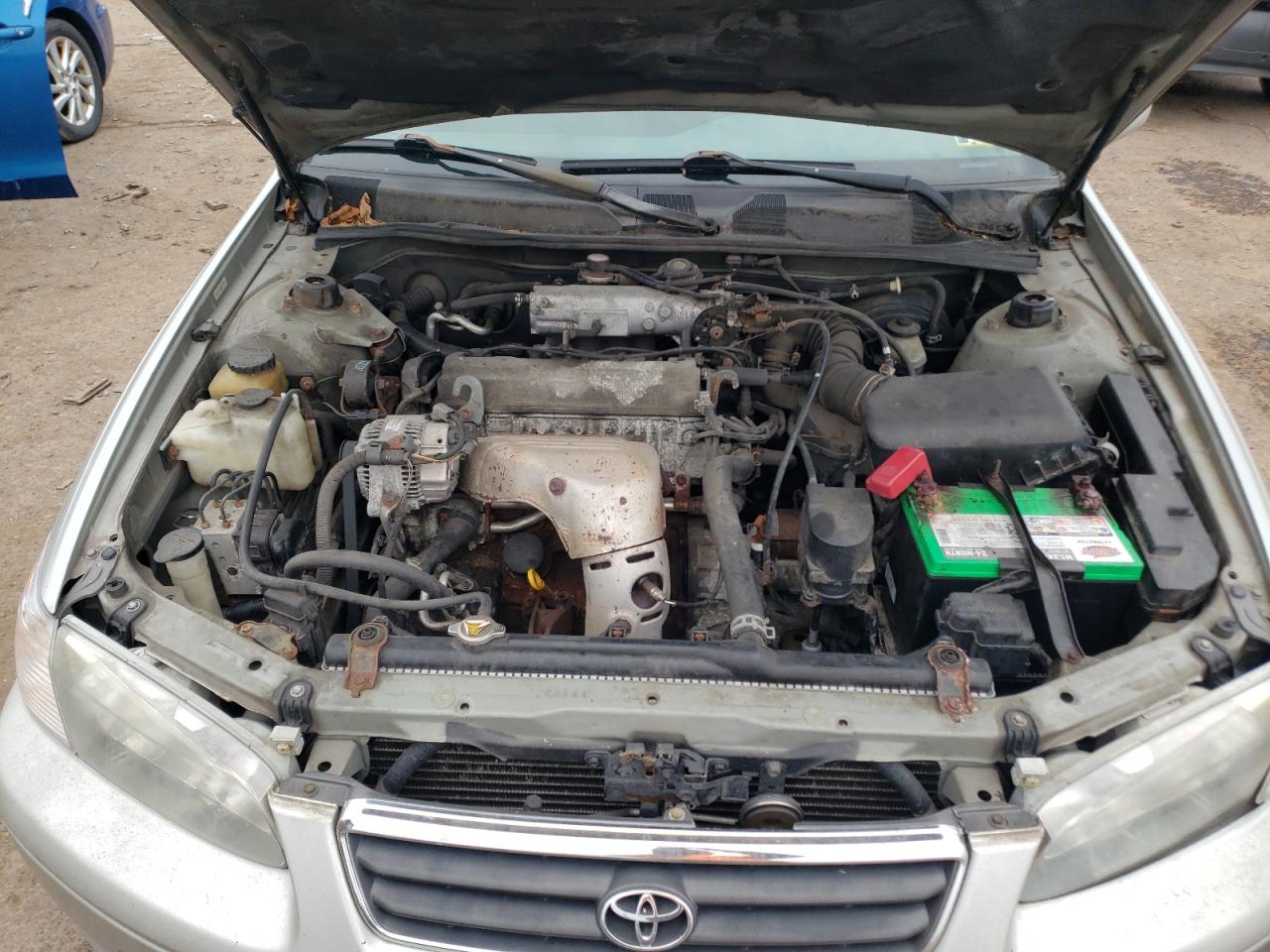 Photo 7 from auction – 2000 TOYOTA CAMRY CE with VIN 4T1BG22K0YU627988