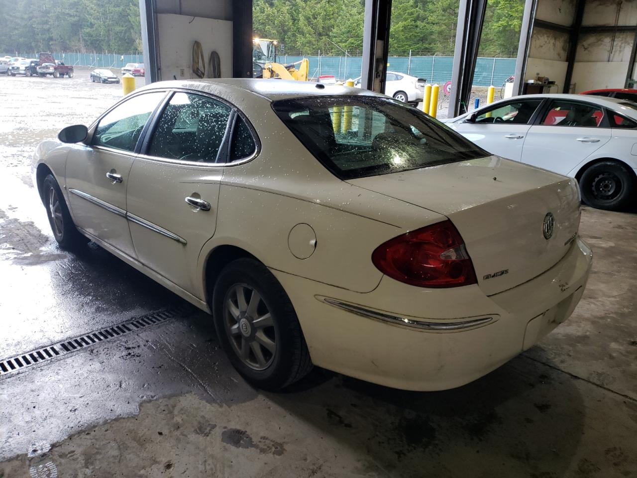 Photo 3 from auction – 2008 BUICK LACROSSE C with VIN 2G4WD582381167627